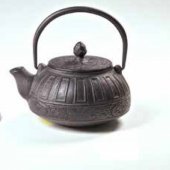 Ceainic fonta - Iron Tea Pot With Metal Sieve Enamel Coating Inside Black 0.8 l